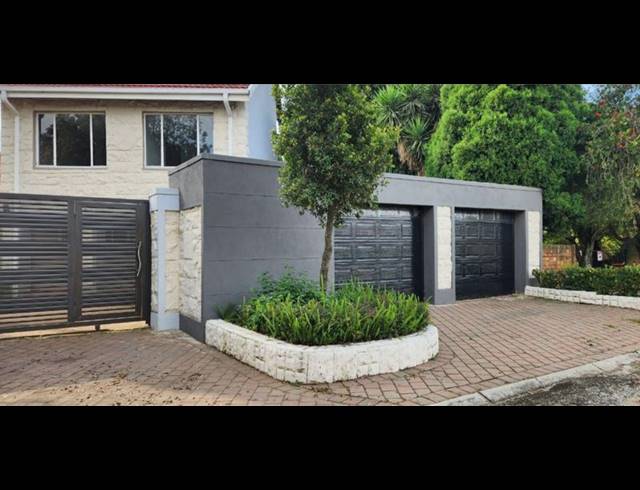 6 BEDROOM HOUSE FOR SALE IN GLEN MARAIS